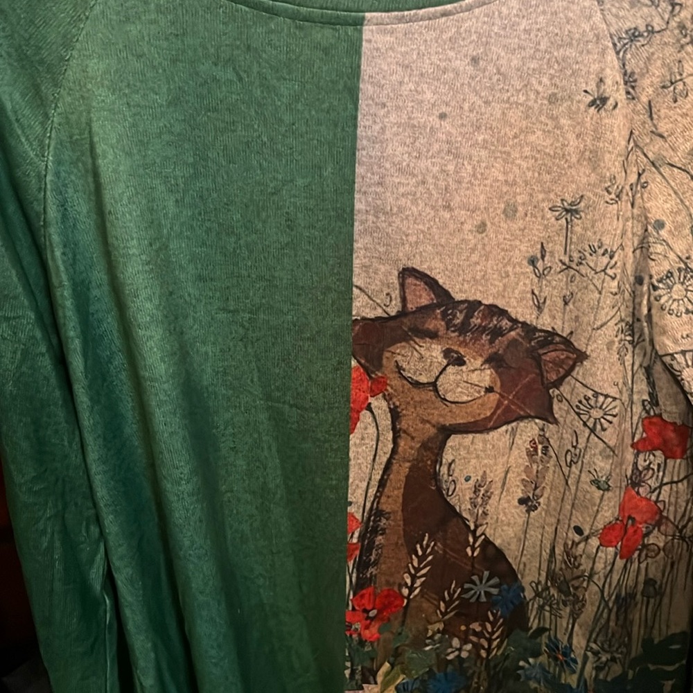 Emery Rose green and grey cat sweatshirt size Medium